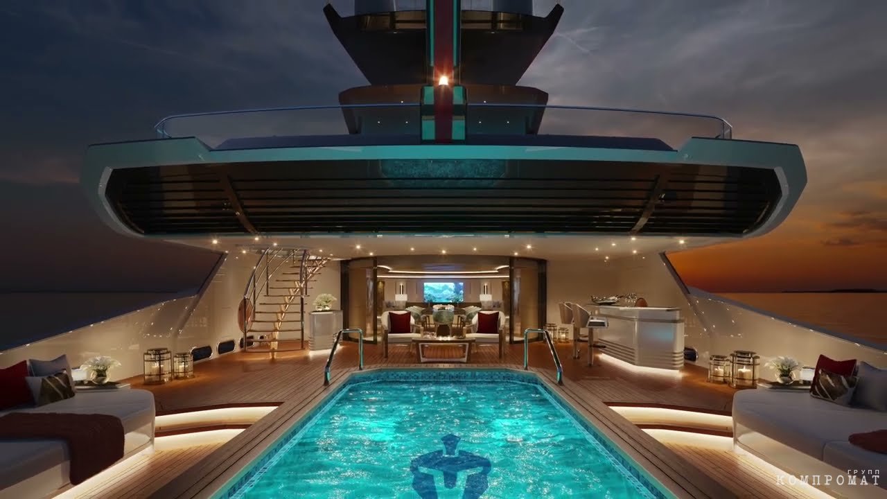 Swimming pool on the yacht Sparta