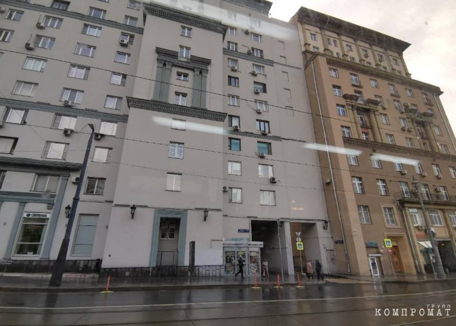 Eleven-story building on Lesnaya Street