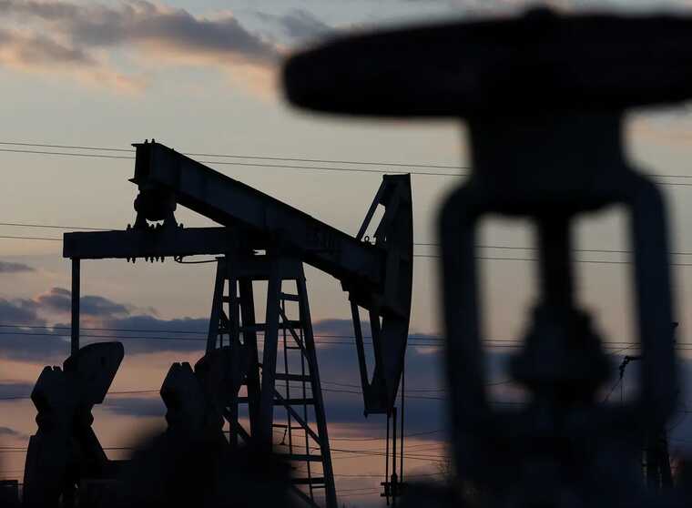 WSJ: Oil prices could reach $180 by the end of April if the war with Iran continues