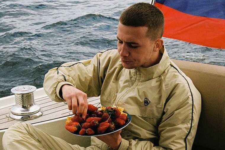 The artist ICEGERGERT is being accused due to the saying 