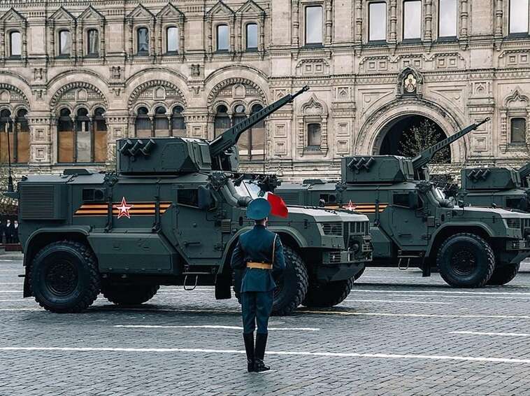 Economist: Putting Russia on a war footing could lead to disaster