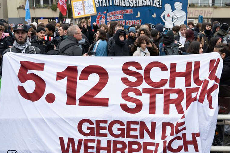 German youth staged a