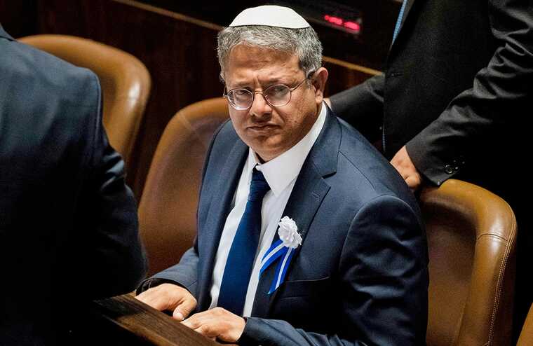 An Arad resident attacked Minister Ben Gvir after the air defense failed to intercept Iranian missiles.