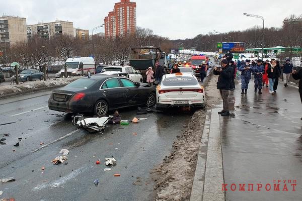 1644479032 4 Alexey Shepel "collected" seven cars and a truck