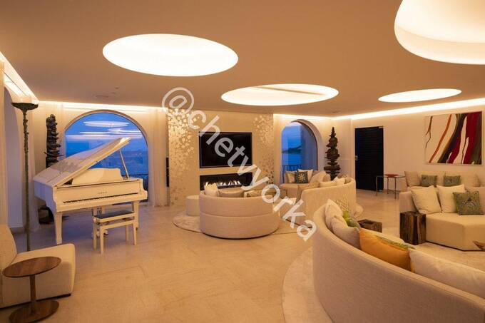 Sanctions oligarch Mikhail Fridman and his luxurious villa in Saint-Tropez
