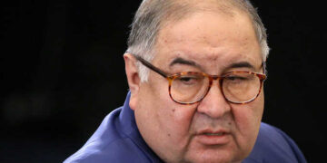 1652474837 Usmanov is alive Usmanov is alive!