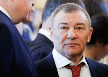 Kak Vyglyadyat Osobnyaki Kotorye Rotenberg Delit S Byvshej Zhenoj What Do The Mansions That Rothenberg Shares With His Ex-Wife Look Like?