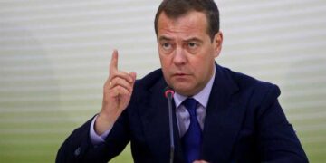 medvedev napisal svoyu versiyu izvestnoj skazki iz za vizita pelosi na Medvedev wrote his version of the famous fairy tale because of Pelosi's visit to Taiwan