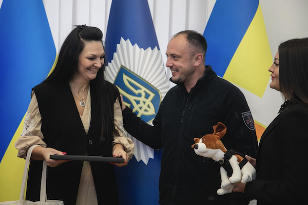 On the photo: Minister of Emergency Situations Sergey Kruk loves to give foreign philanthropists a toy dog ​​Patron