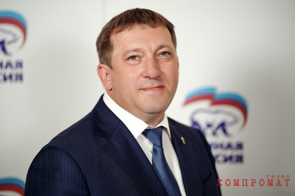 1670237379 bd47cbe0bbf153a40375cc6ceafee40d The head of the United Russia faction in the City Duma of Voronezh pocketed 2.4 million rubles paid to his wife by the sponsor of the party in the form of a salary
