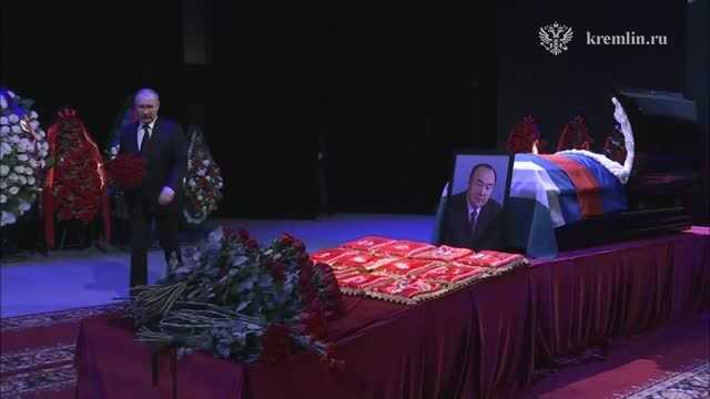 25451 There was a video with the participation of Putin in the funeral of the first president of Bashkiria