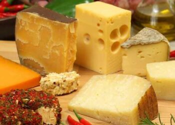 25599 Experts found out that Biberland's Gouda, EmSyry and Brasovskie Syry are pure counterfeit