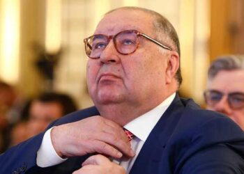 26066 &Quot;On The Road&Quot; With Usmanov