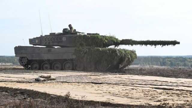 26627 Officially: Germany will provide Ukraine with 14 Leopard 2 tanks