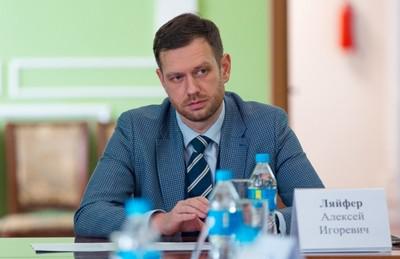 The vice mayor of Vladivostok was arrested for a bribe of The vice-mayor of Vladivostok was arrested for a bribe of 300 thousand rubles. and excess of authority in the allocation of plots