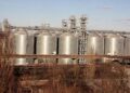 Zernovoy terminal v samom tsentre Odessyi. Vid s primorskogo bulyvara The High Court of England arrested the assets of the owners of the Odessa grain terminal GNT Group and Olimpex Coupe for more than $118 million