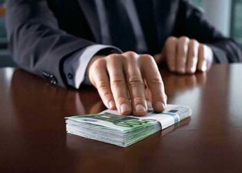 28182 The Chief State Inspector Of Rostekhnadzor Of Karelia Was Detained For Taking A Bribe