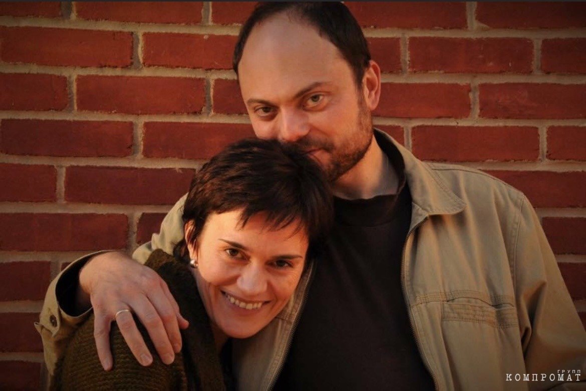 vladimir kara-murza and his wife evgenia kara-murza (kulikova)