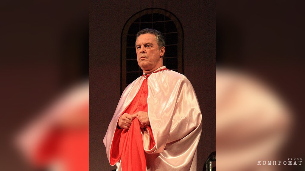 Ivar Kalninsh as Pontius Pilate in the Russian play "The Master and Margarita" (2010).  Five years later, with this production, he will come to the Russian Crimea