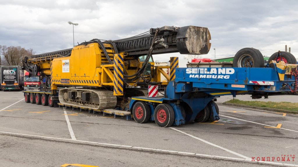 Drilling rig Ihc Fundex Equipment BV F2800 - this is the personal property of Igor Kreslavsky’s wife