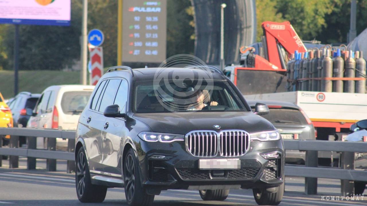 Igor Baranov driving his Behi