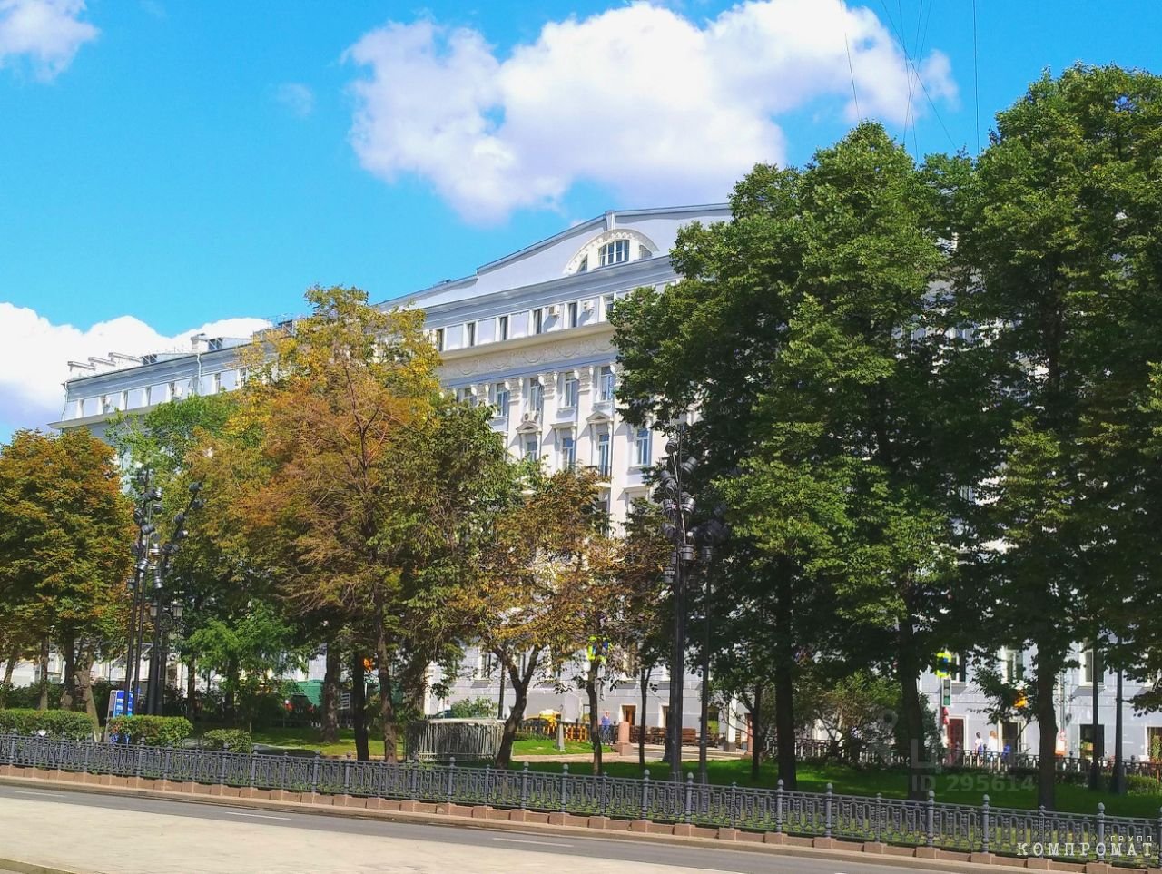 The historic house on Nikitsky Boulevard was restored and turned into an elite club property