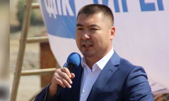 57850 The investigation revealed a connection between a high-ranking official and the construction of a new presidential residence in Kyrgyzstan