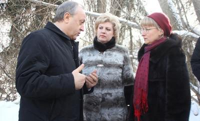 From left to right: Valery Radaev, Lada Mokrousova and Yulia Vinokurova