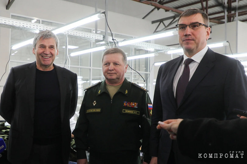 Head of JSC Voentorg Vladimir Pavlov, Head of the Department of Resource Provision of the Ministry of Defense of the Russian Federation Lieutenant General Alexey Lemyakin and Deputy Minister of Industry and Trade of the Russian Federation Oleg Bocharov (from left to right) during a press conference on the day of the opening of the complex for the production of military equipment of JSC Voentorg