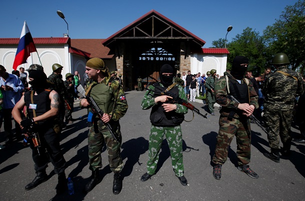 May 2014. About one and a half thousand supporters of the "Donetsk People