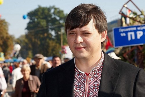 e. muraev at one of the zmiev folklore festivals