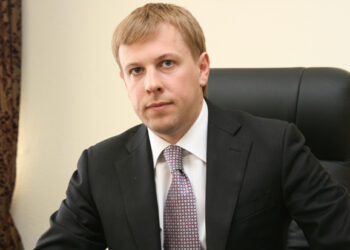 Vitaliy Khomutynnik. How the richest MP of Ukraine made his fortune