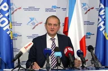 Pavel Burlakov, Party of Regions, Crimea