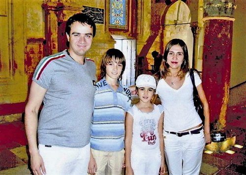 Andrey Pavelko with his family