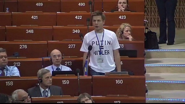 Goncharenko in a T-shirt