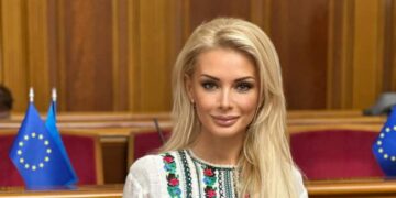 the case is about 20 million hryvnia. people's deputy kormyshkina was not arrested, arakhamia and kim vouched for her