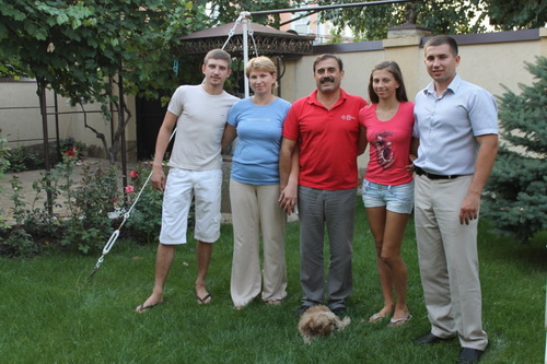 anton kisse with his family