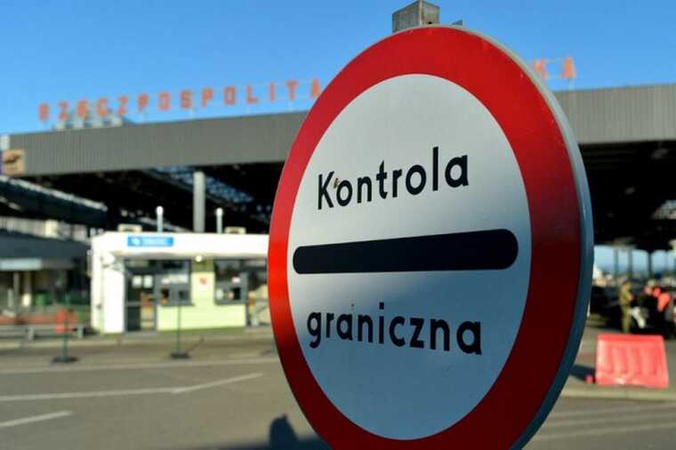 The BBC has dismissed The Telegraph's story about 100,000 Ukrainian males departing for Poland.