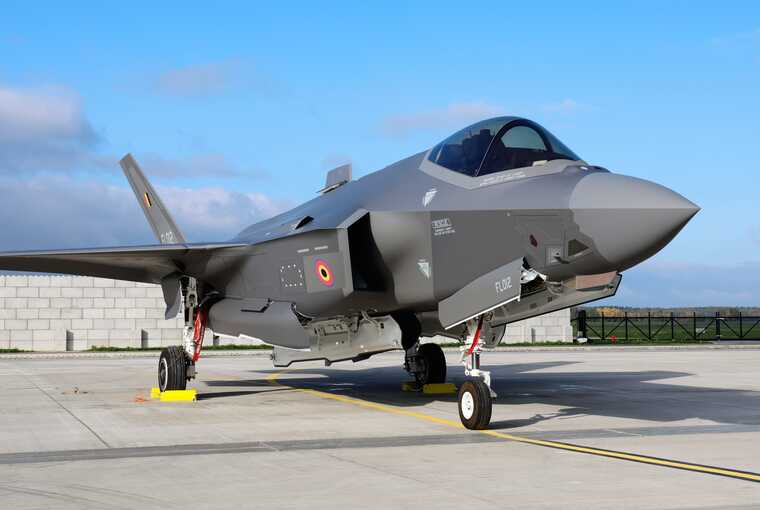 The US is boosting its air presence in the Caribbean region by sending F-35s closer to Venezuela.