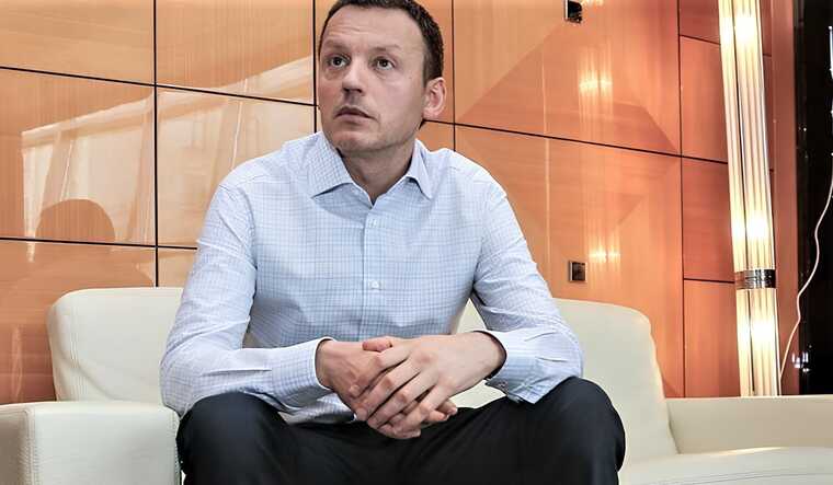 EU restrictions may hasten the demise of builder PIK.