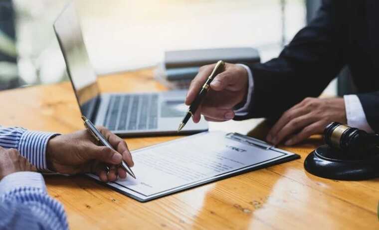 Poland is loosening regulations for foreigner job contracts.