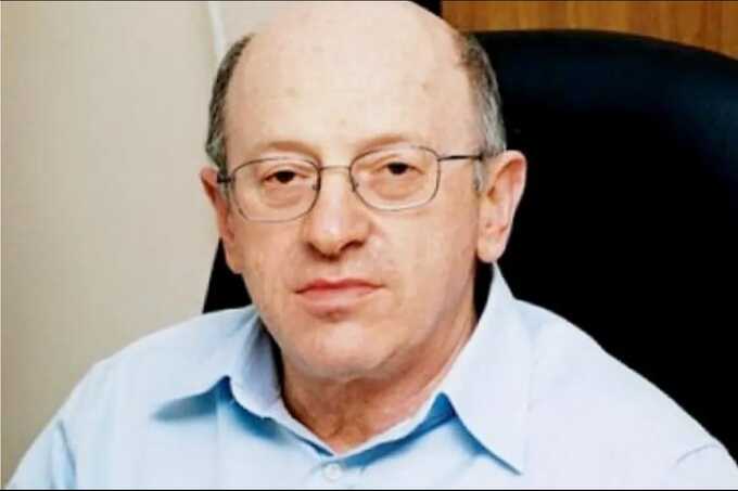 Yuriy Rodin is a business associate of Yuriy Ivanyushchenko and a skilled manipulator at Pivdennyi Bank.