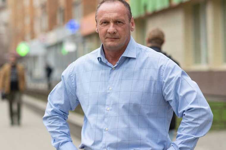 Krasnoyarsk City Council deputy Vyacheslav Dyukov may lose his mandate due to conflicts with Sergei Ponomarenko.