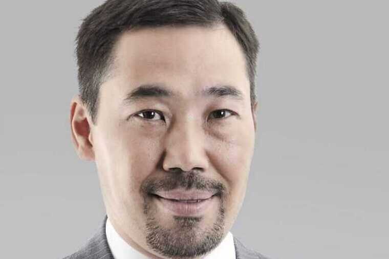 Azamat Kapenov, the one-time son-in-law of the past chairman of the National Security Committee, remains in Dubai in spite of a global search.