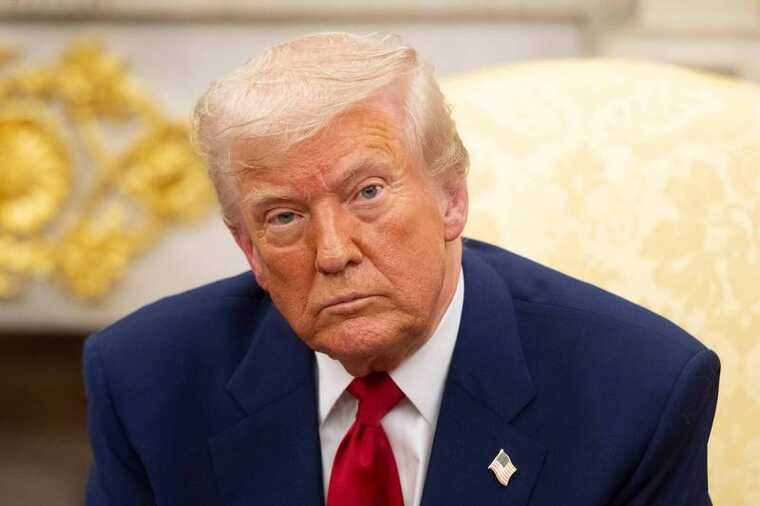 Donald Trump mocked Iran's threats to attack American IT companies, declaring them ineffective.