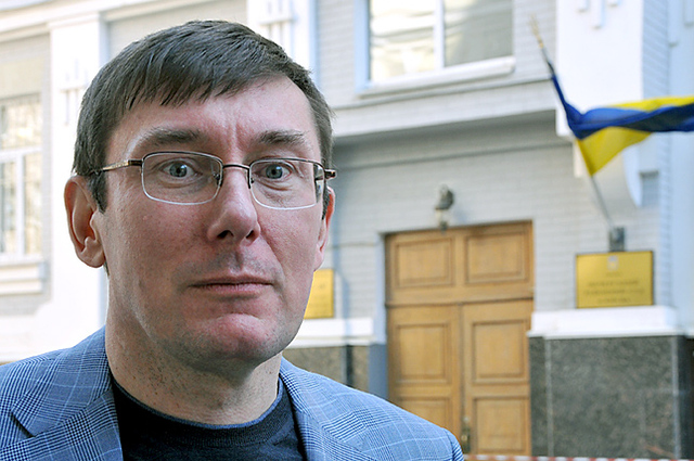 Lutsenko explained how the opposition can recruit oligarchs.