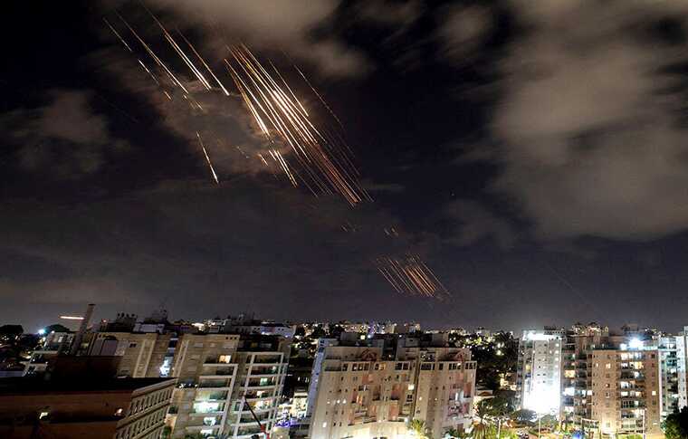 A BAPCO oil refinery and a US naval base were attacked in Bahrain, and explosions also occurred in Abu Dhabi.