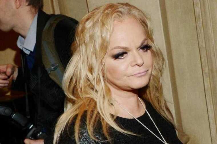 The court ordered Larisa Dolina and her family to leave their apartment in Khamovniki.