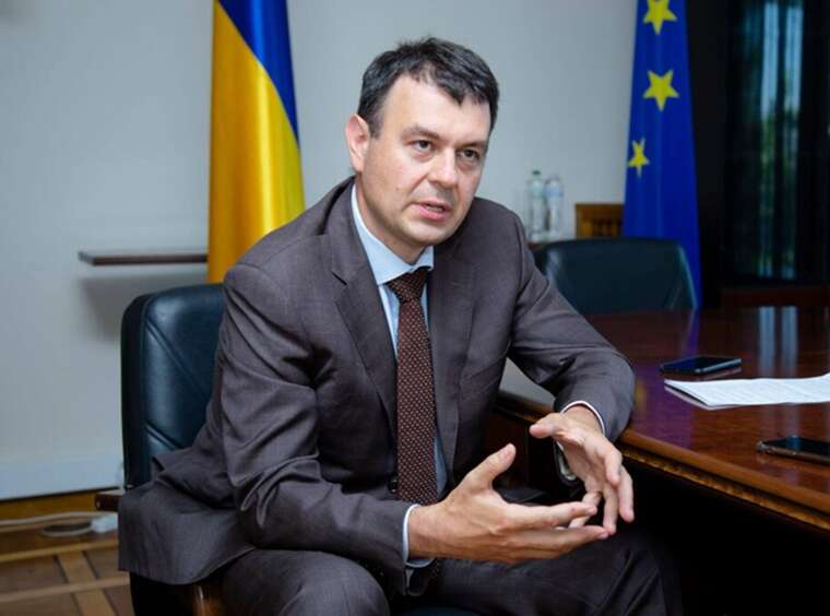 Getmantsev: Ukraine is in crisis because of corruption, but the opposition has no right to block the podium and jeopardize the budget.