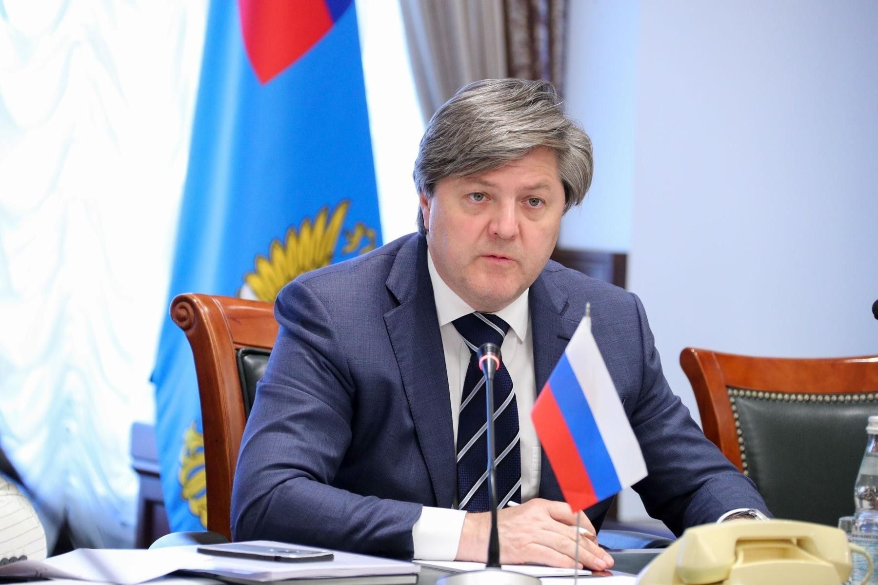 Icebreaker, Fofanov, Olersky… uqiqediqxeiqrusld